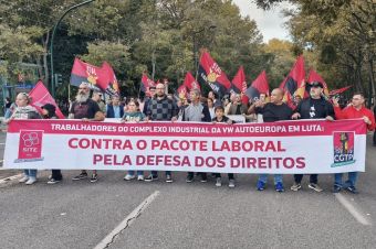 20251108Marcha VWAutoeuropa